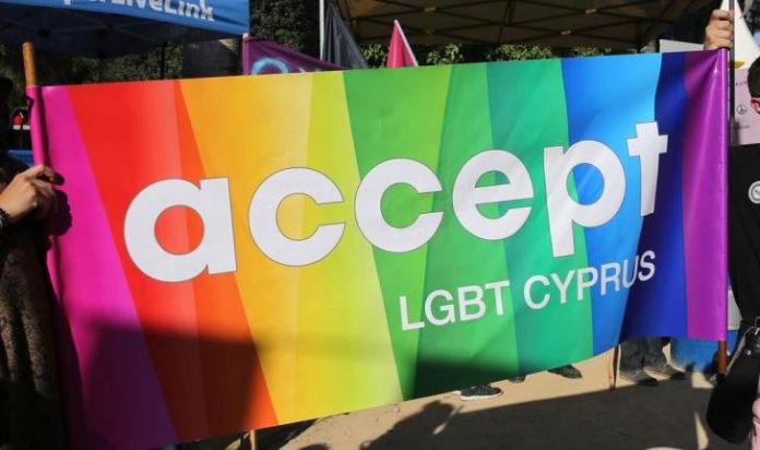 Accept LGBT