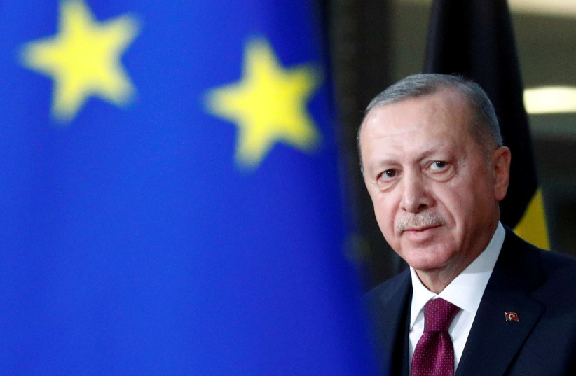 The #EU must address the ‘Turkish problem’ 

By @MehmetEfe_Caman & @NikosMichail...